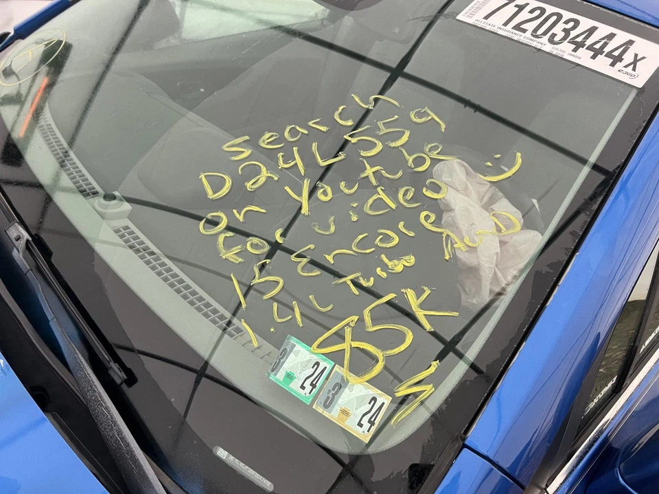 Used Rear Right Door Assembly Rear Side fits: 2015 Buick Encore electric Rear Ri - Изображение 3 из 4