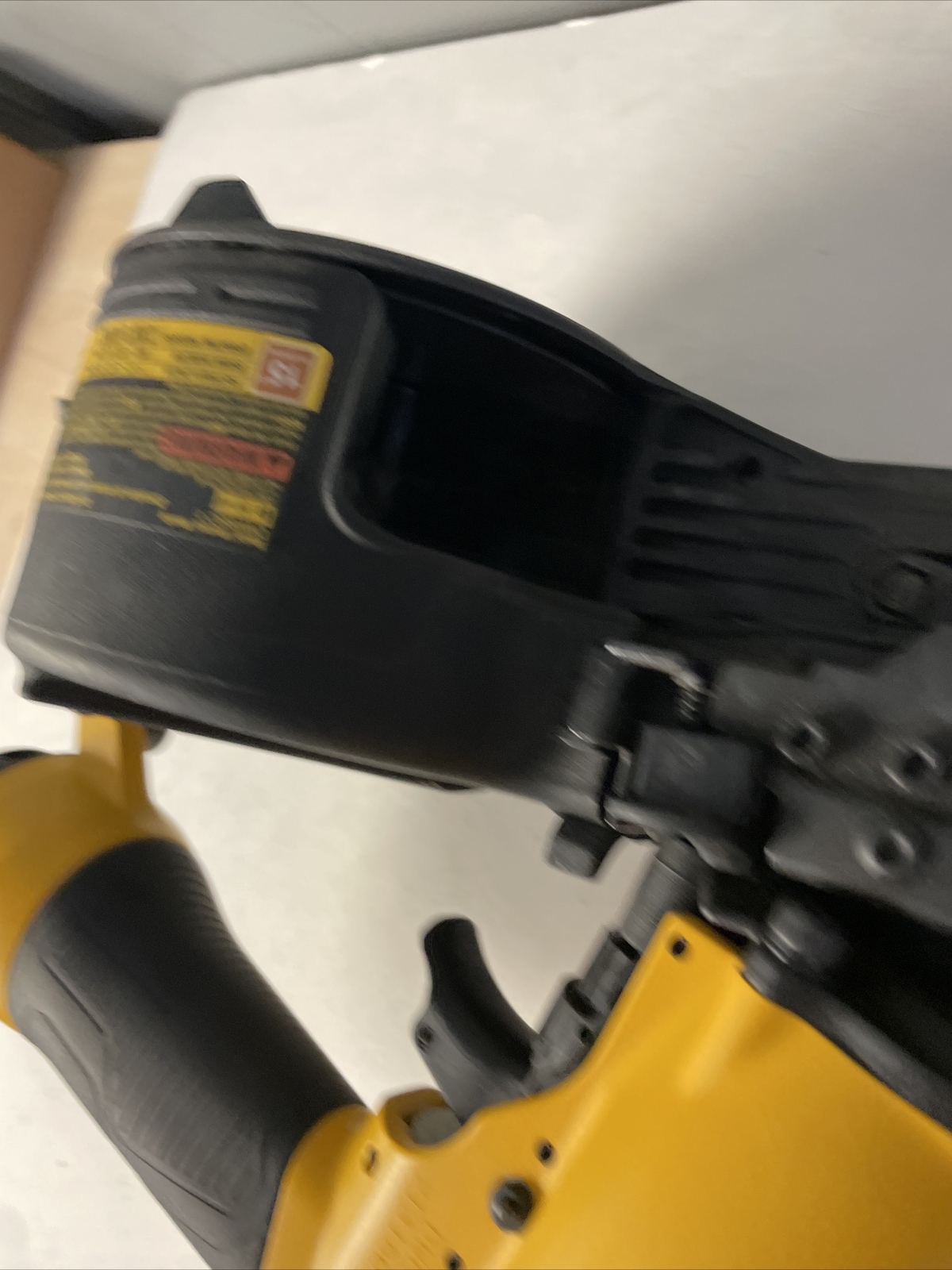 DEWALT DW66C1 Pneumatic 15Degree Coil Siding Nailer 168 885911397230 eBay