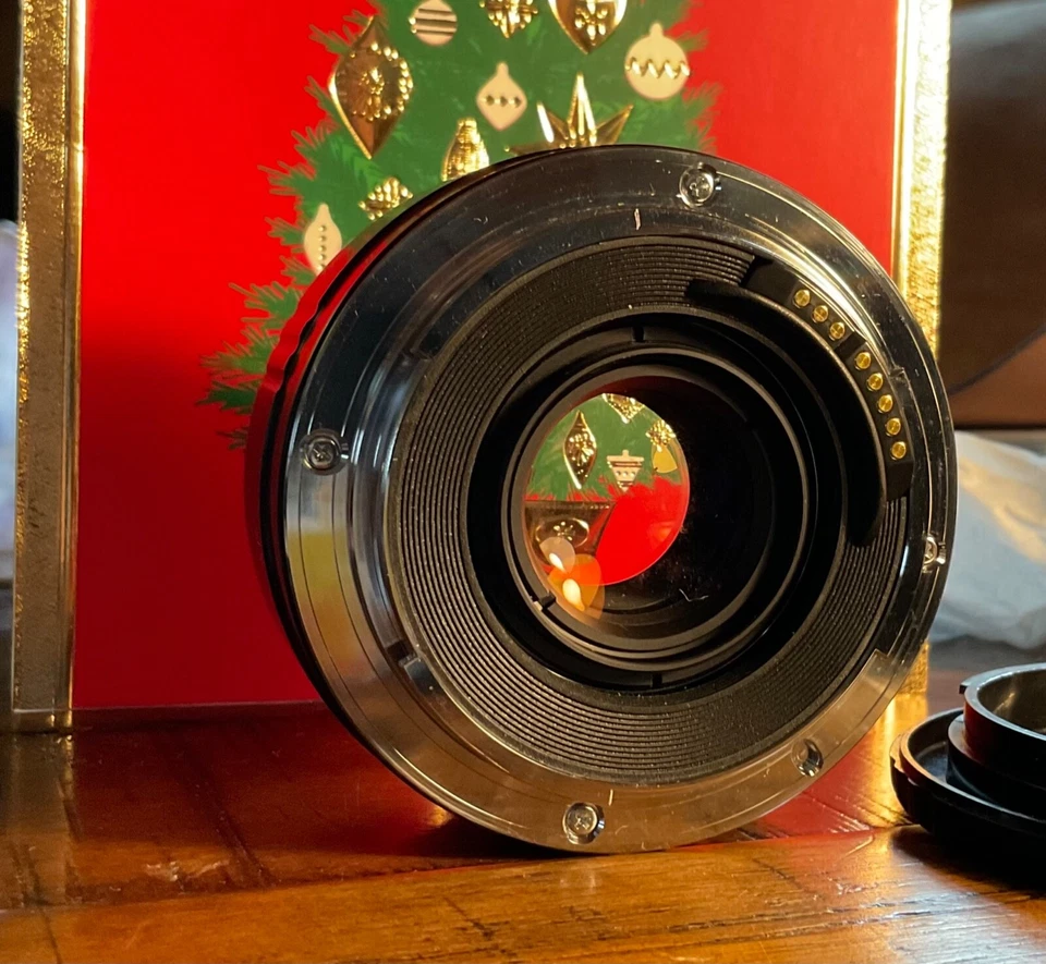 Quantaray 2X AF Teleconverter for Canon with 2 Caps USED  - Image 2 of 4