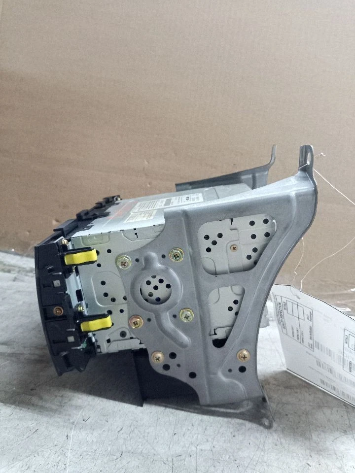 Computadora reproductor GPS navegación LEXUS RX400H 2004-2006 86841-50090 Foto 4 de 4