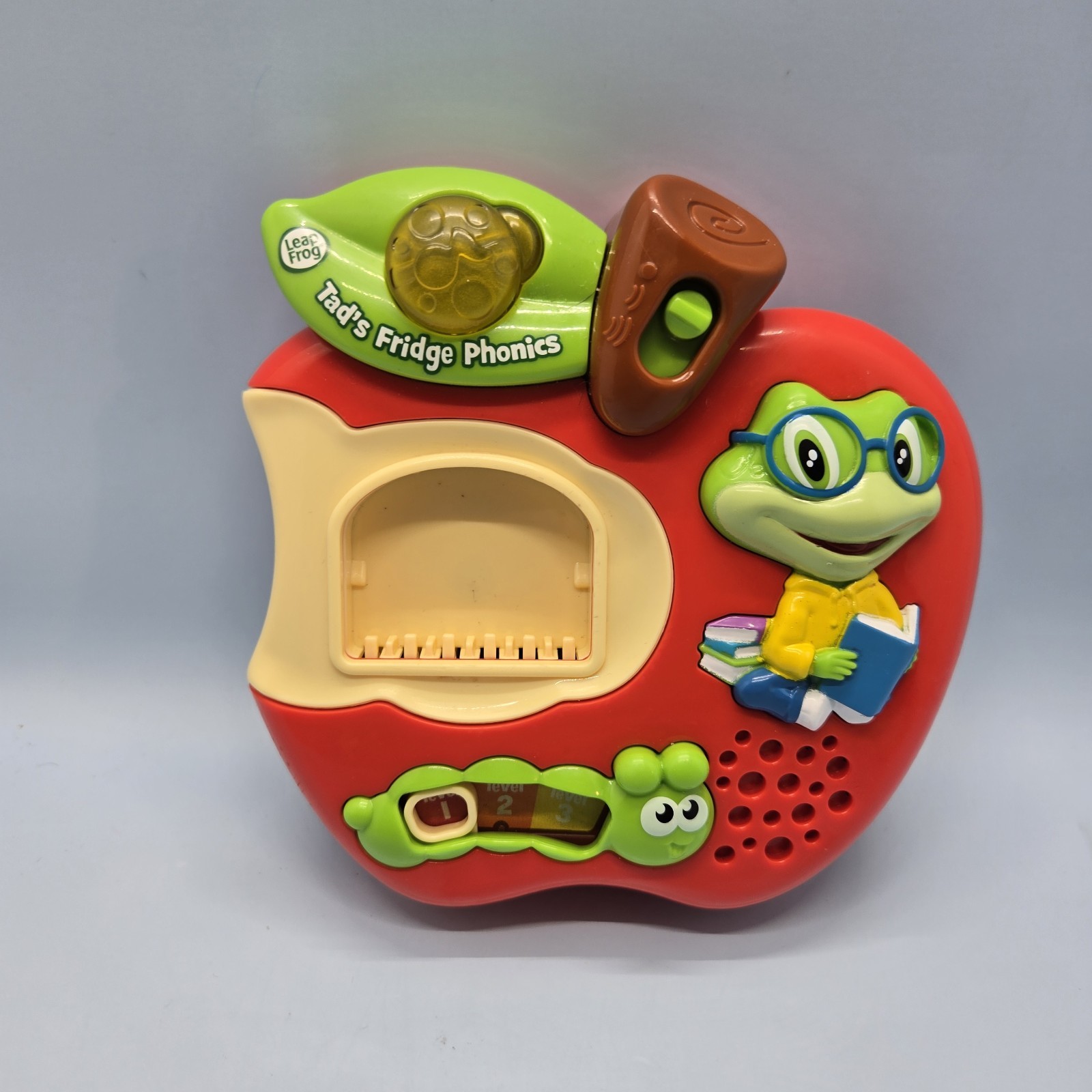 FRIDGE PHONICS • LeapFrog Tads Interactive Apple & Bus Magnetic Talking ABC Toys