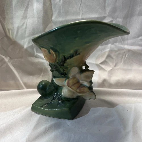 Roseville Pottery Green Cornucopia Vase Magnolia 144-8
