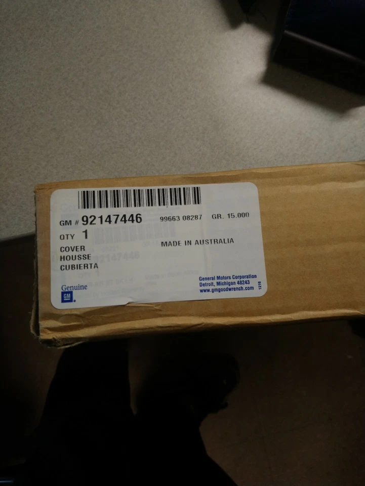 04-06 GTO 司机侧后百慕大蓝色座椅后盖原始设备制造商通用全新 — 第 2/3 张图片