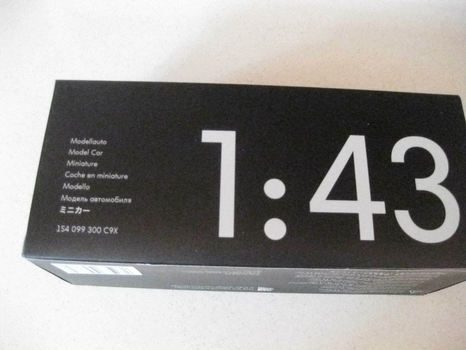 SCHUCO VOLKSWAGEN EOS CABRIOLET BLACK OAK BROWN 1:43 DETAILED DIECAST ...