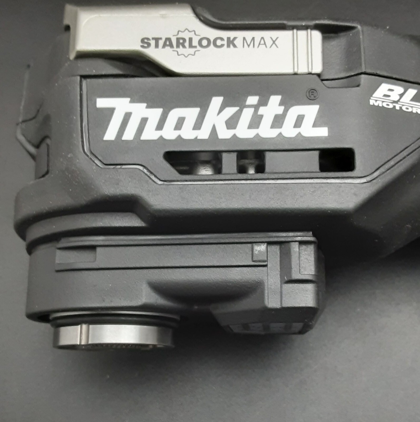 New, Black MAKITA 18V Brushless & Cordless MultiTool