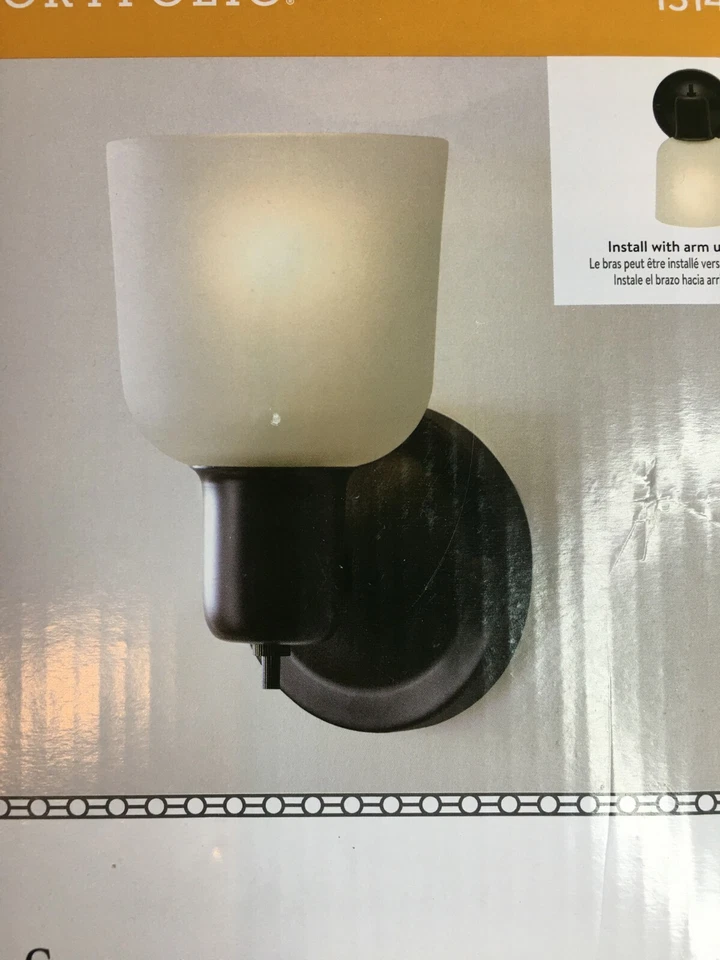 Portfolio 4,52 pulgadas W 1 luz aplique de pared de bronce frotado con aceite ¡Luz con vidrio esmerilado! Foto 2 de 4