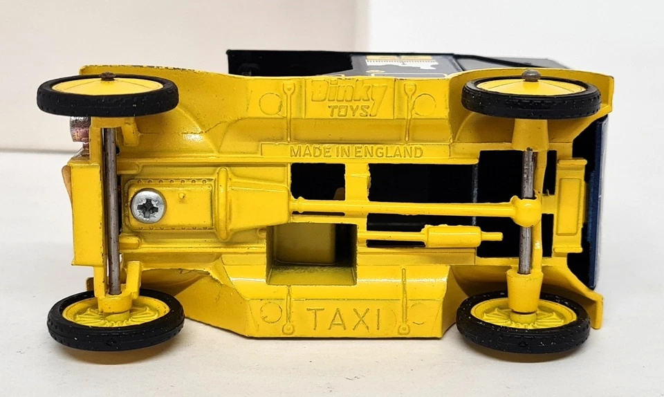 Dinky Toys Promotions Taxi Happy Cab Style 120 (White Box) Diecast Model Car - Image 4 of 4