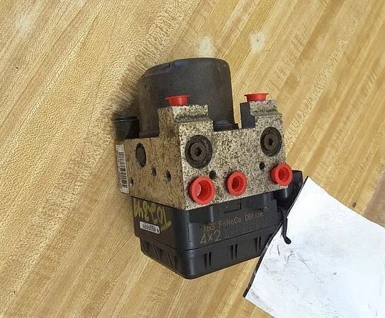 2004-2009 Ford Ranger 4x2 ABS Anti-Lock Brake Pump Module Assembly OEM