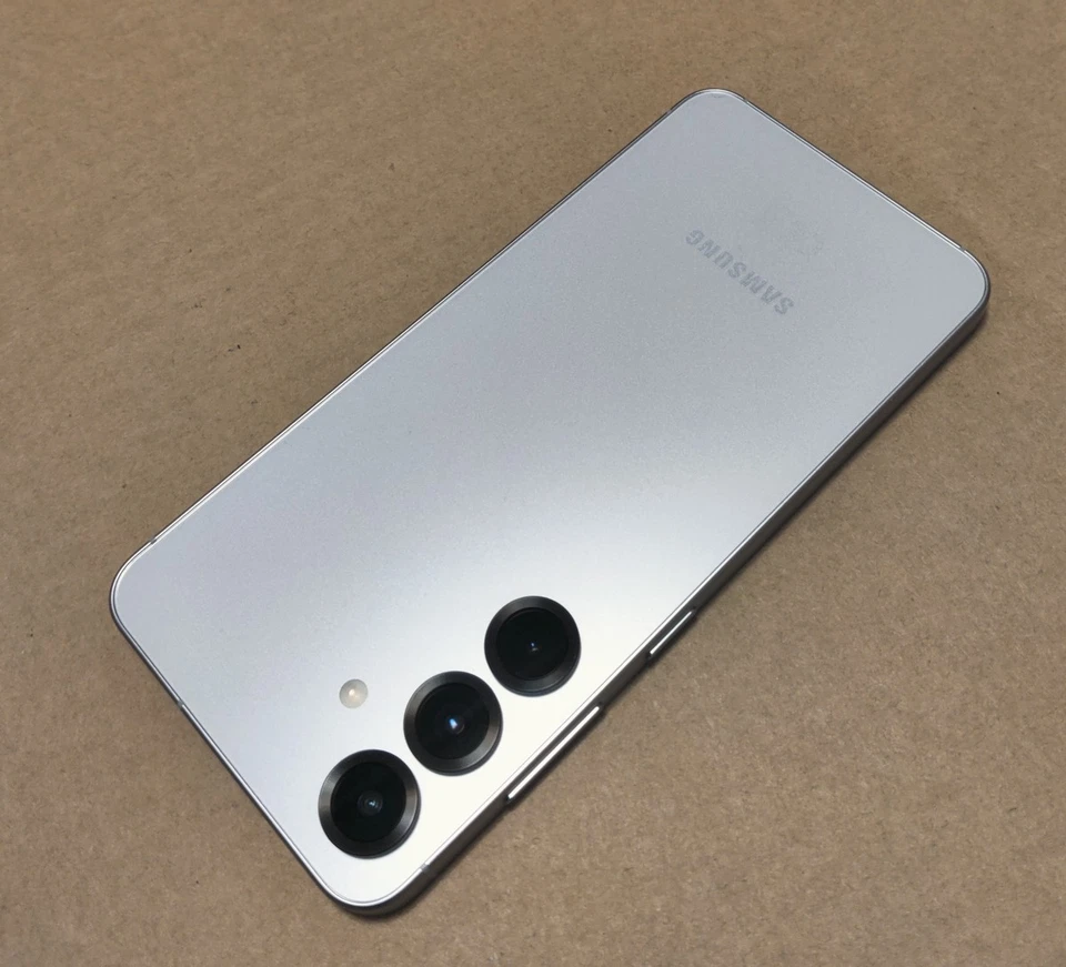 Samsung Galaxy S25 5G SM-S931B/DS 256GB 12GB Icy Blue Ohne Simlock - Bild 3 von 4