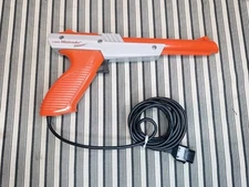 Nintendo NES Zapper Light Gun Orange Gray 1985 OEM