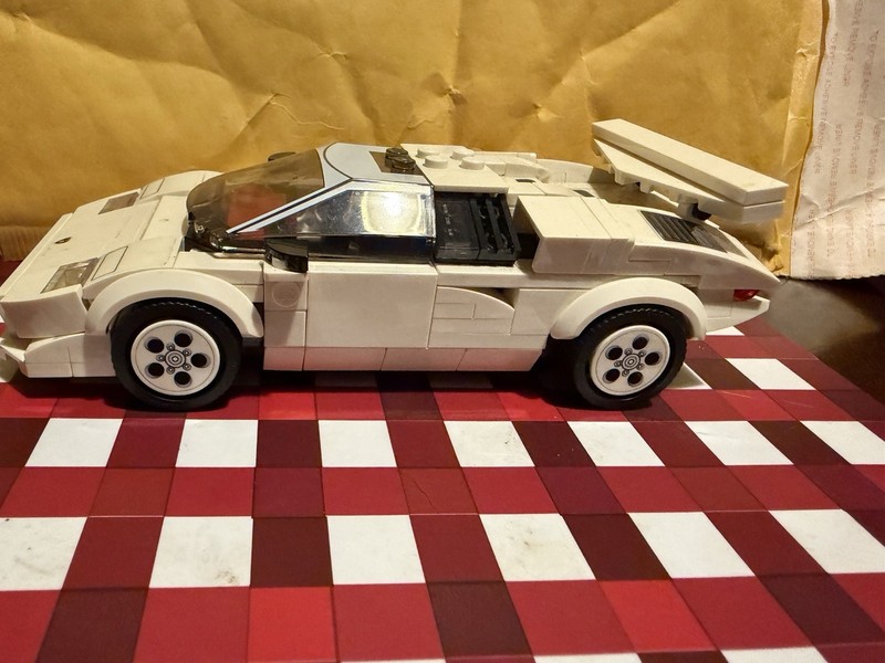 LEGO Speed Champions 76908 Lamborghini Countach White Racing Car Set 2022
