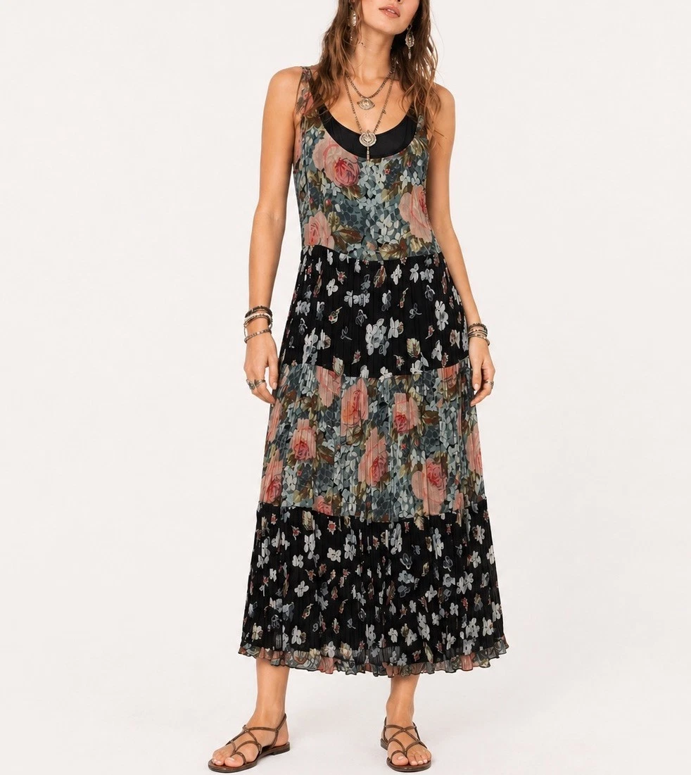green emerald velvet dress Old Fashioned Vintage Maxi Dress with Long Sleeves