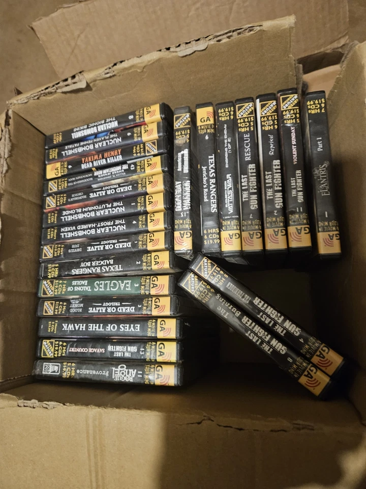 Lot of 23 GraphicAudio CD Audiobooks Western Sci-Fi Action Smoke Jensen Nuclear - Imagem 2 de 3