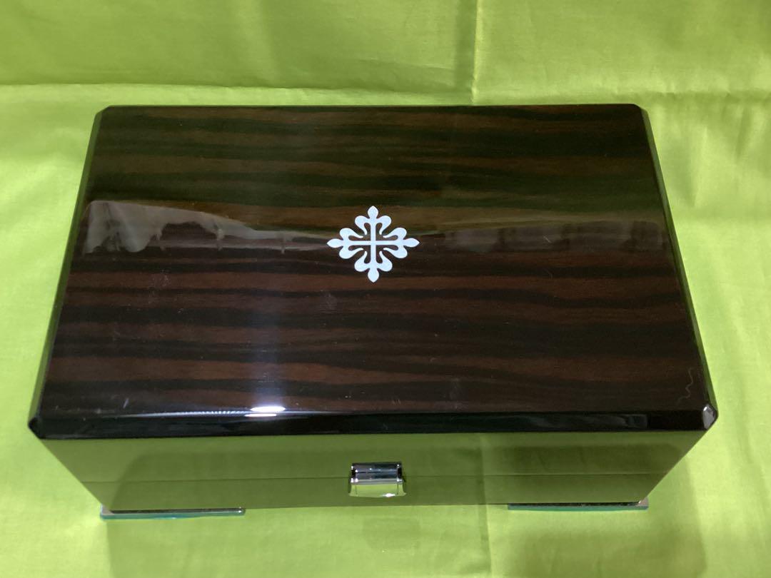 Patek Philippe Luxury Watch Box Mirror Finish Unused Jewelry Storage Case