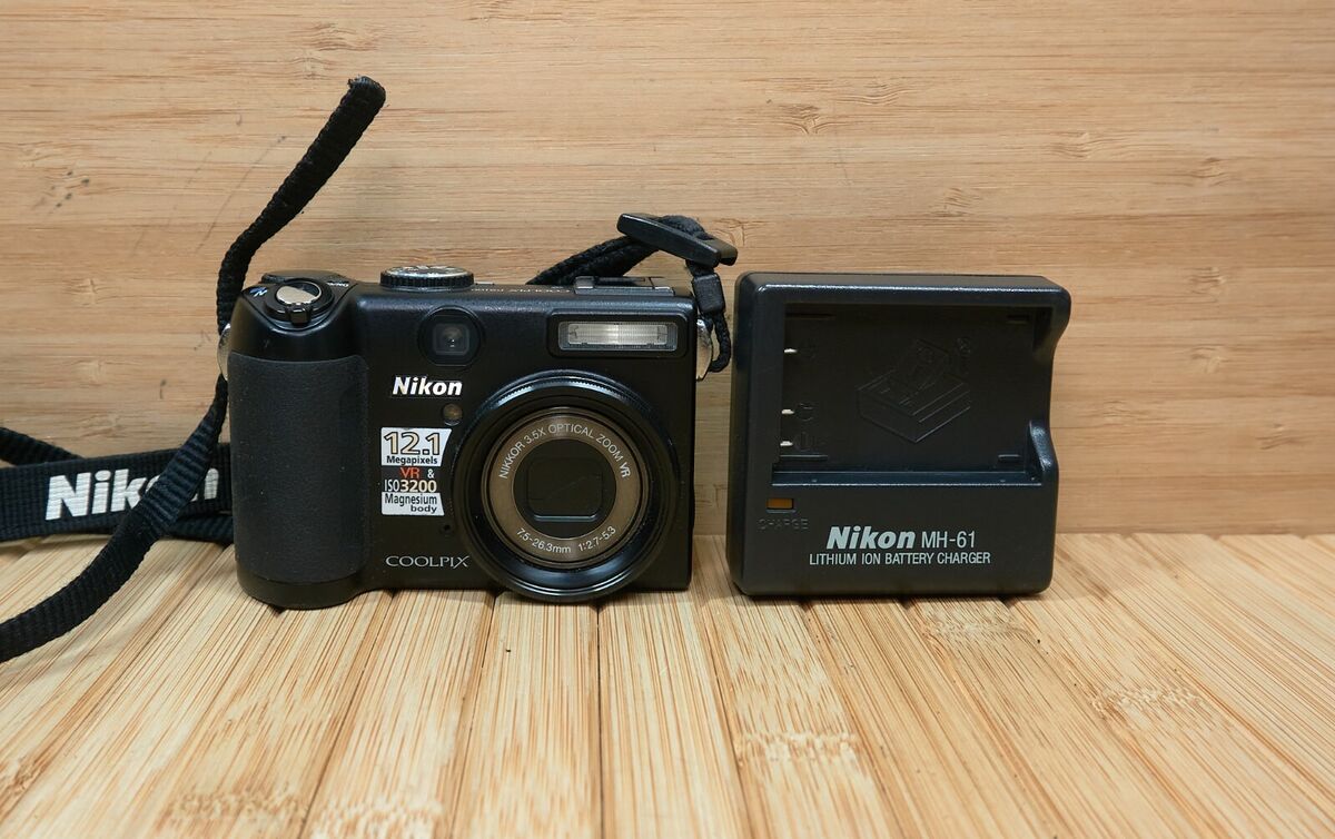 Nikon Coolpix P5100 12MP Digital Camera, 3.5X Optical Zoom Nikon Coolpix P5100 12MP Digital Camera, 3.5X Optical Zoom