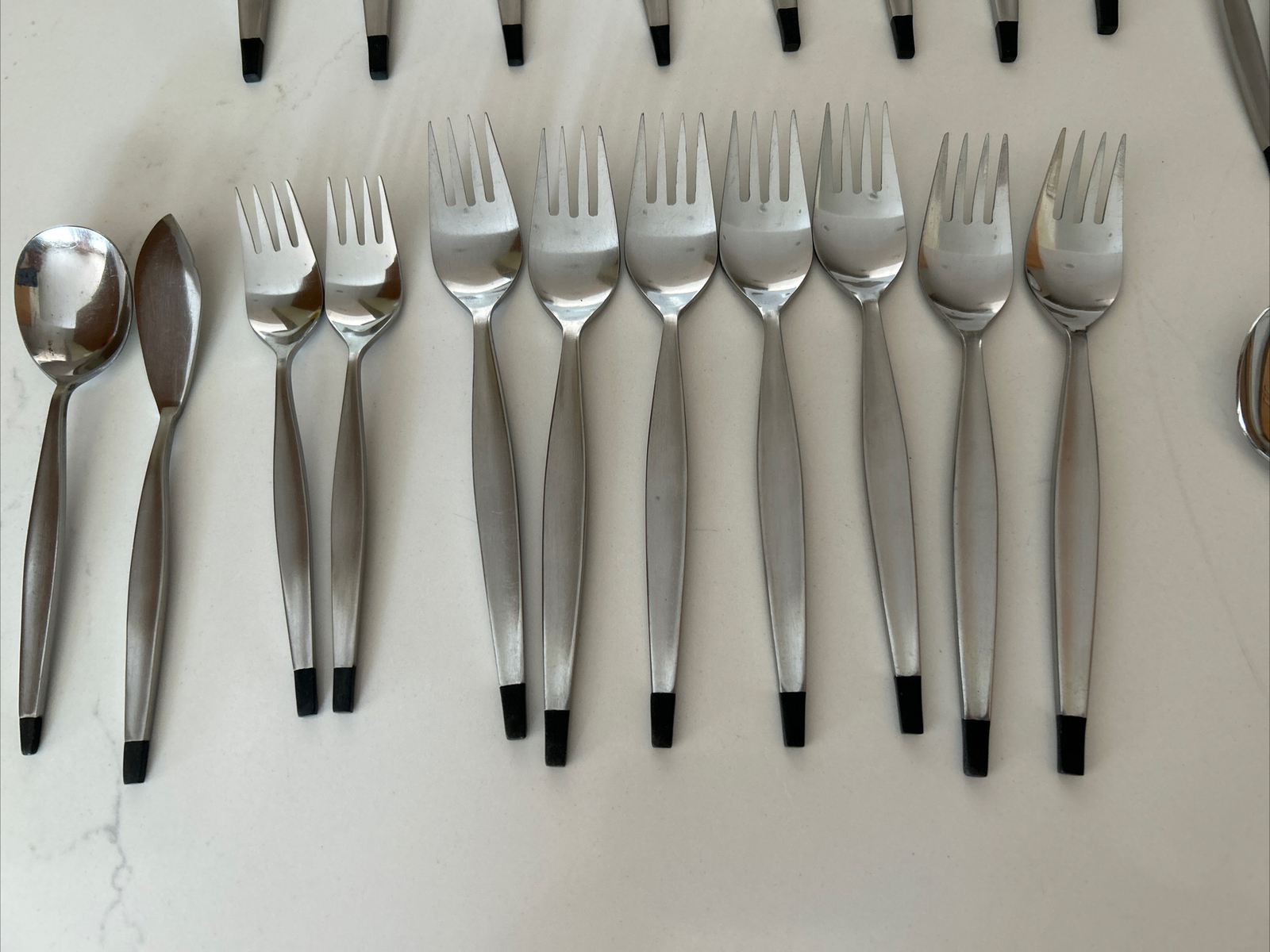 VINTAGE MCM 42 PIECE BLACK TIP WASHINGTON FORGE FLATWARE