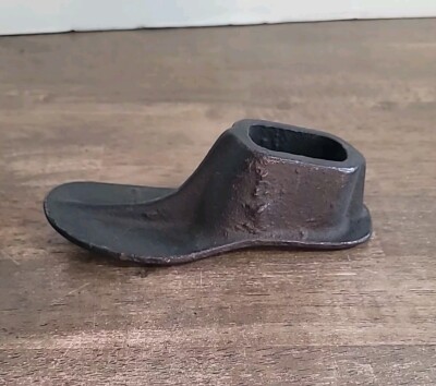 Vintage Cast Iron Shoe Repair Anvil 