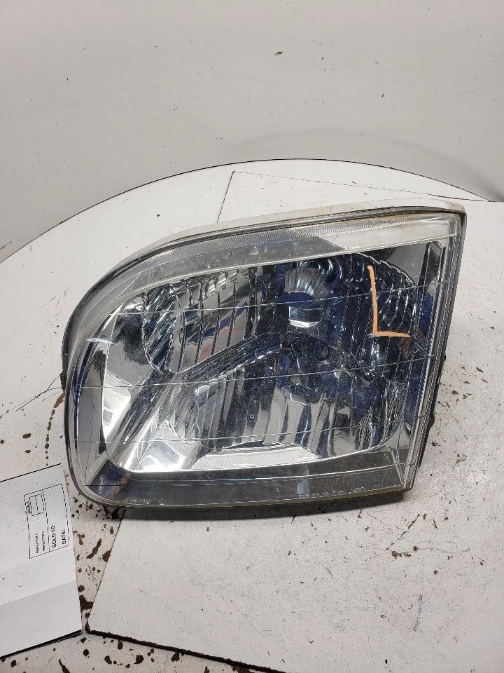 Driver Left Headlight Fits 01-04 SEQUOIA 1284835 - Image 2 of 4