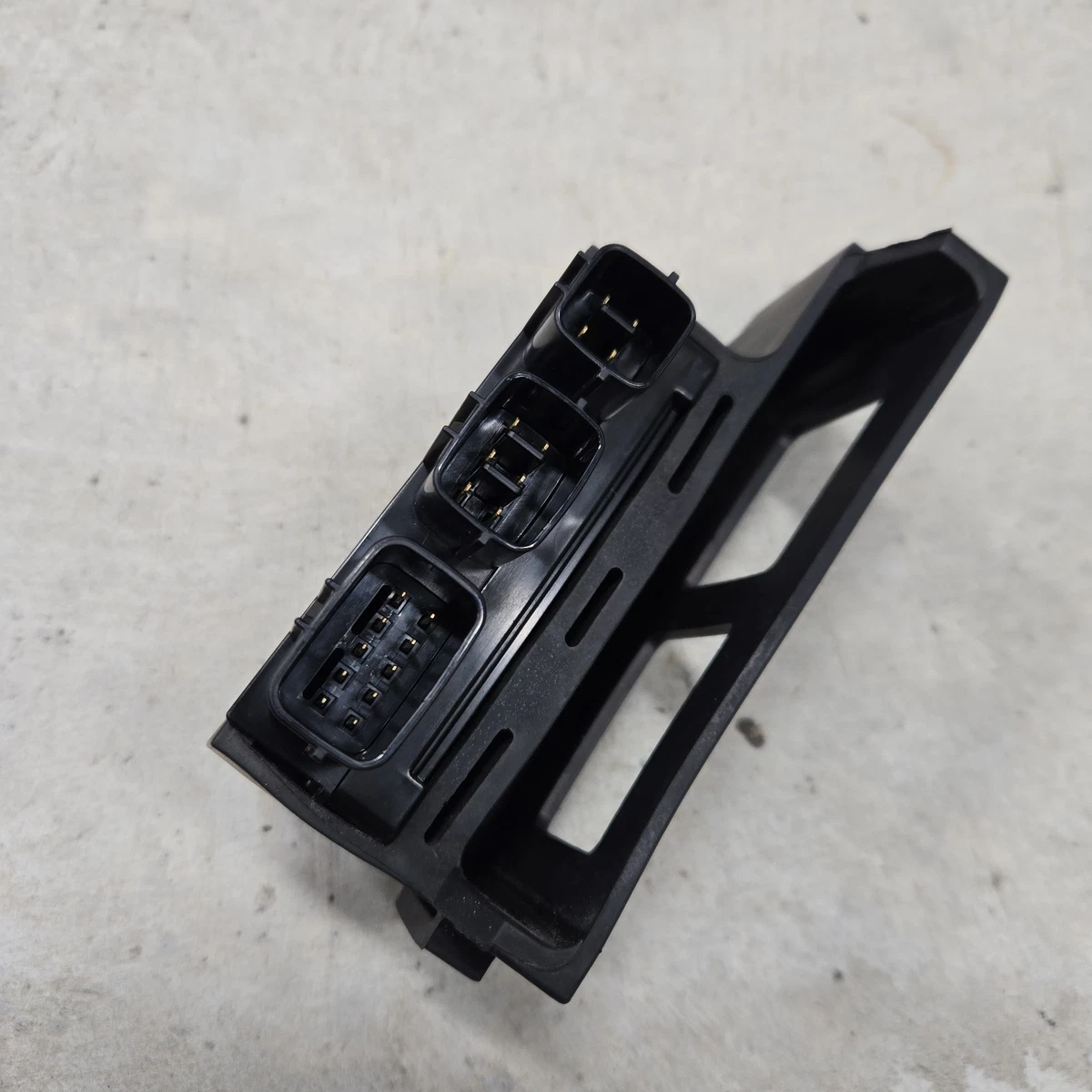 OEM Kawasaki 27002-0007 Junction Relay Box Fuse Assembly 2006-2016
