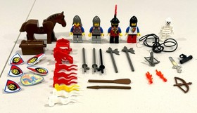 LEGO Royal Drawbridge 6078 99% Complete with Mini Figures and Instructions