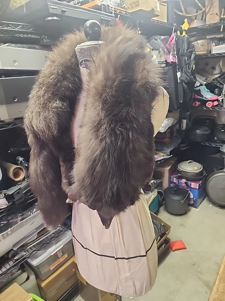 Bufanda envolvente vintage genuina de cuerpo completo con cuello de piel de zorro 48" de largo con cierre de baquelita Foto 2 de 4