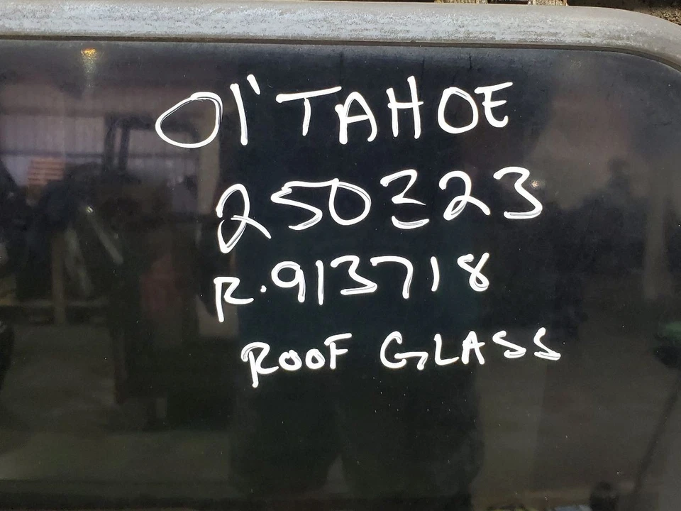 2000 2006 Chevrolet Tahoe OEM Complete Sunroof Glass Minor Damage  - Image 2 of 4