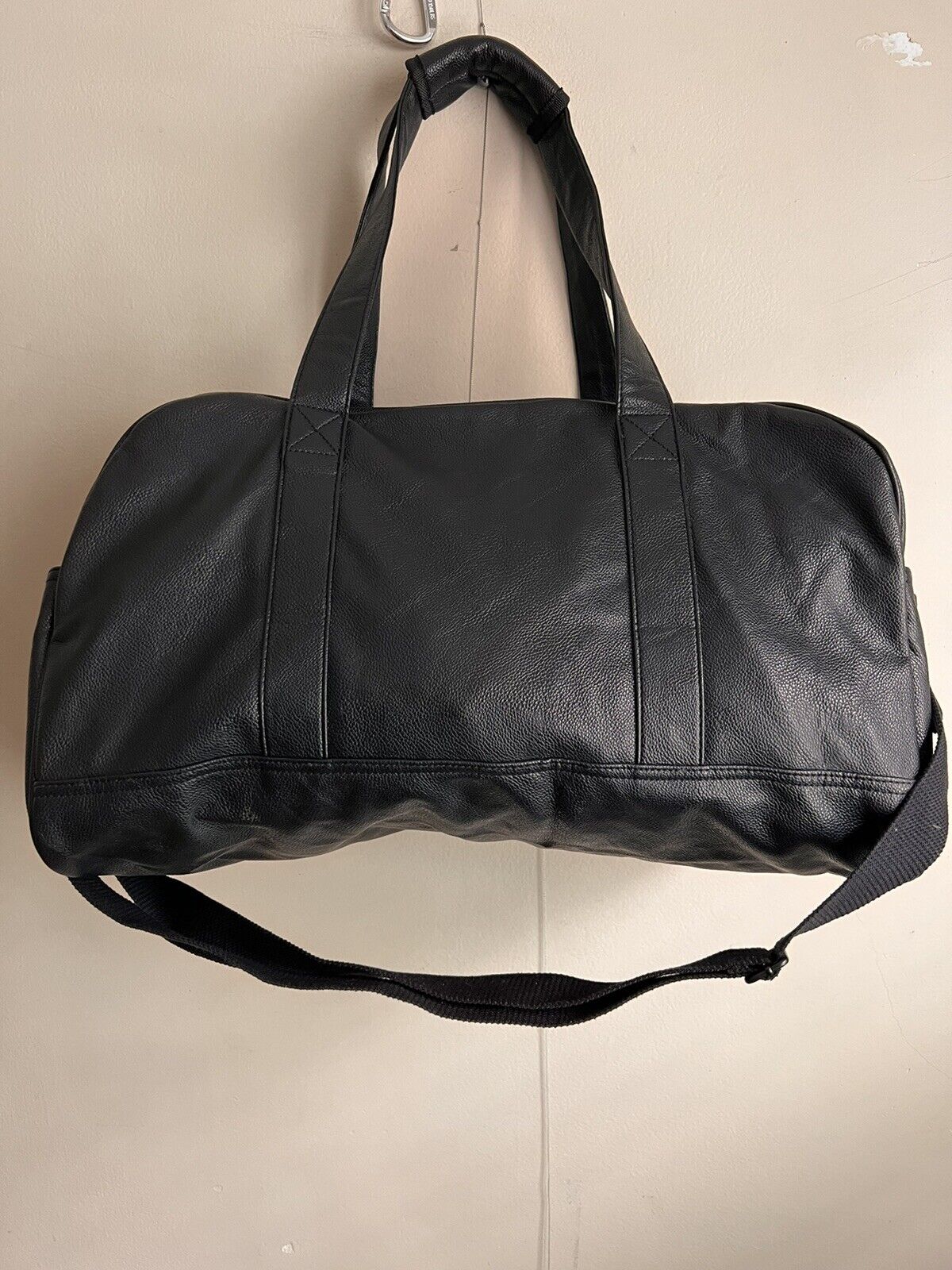 New Urban Outfitters Rosin Vegan Leather Duffle Bag MSRP: $120