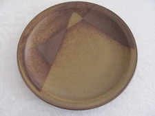 Iron Mountain Roan Mountain-Light & Dark Brown-12 1/4" Round Platter/Chop Plate