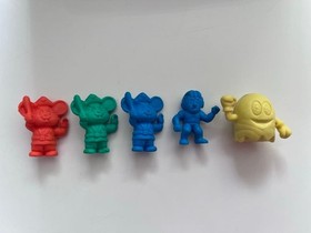 Famicom characters Zelda, Mario, Mappy, and others #PG9V7Z