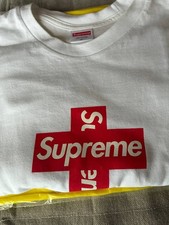 Supreme SUPREME Crossed Box Logo T-Shirt Wei�...