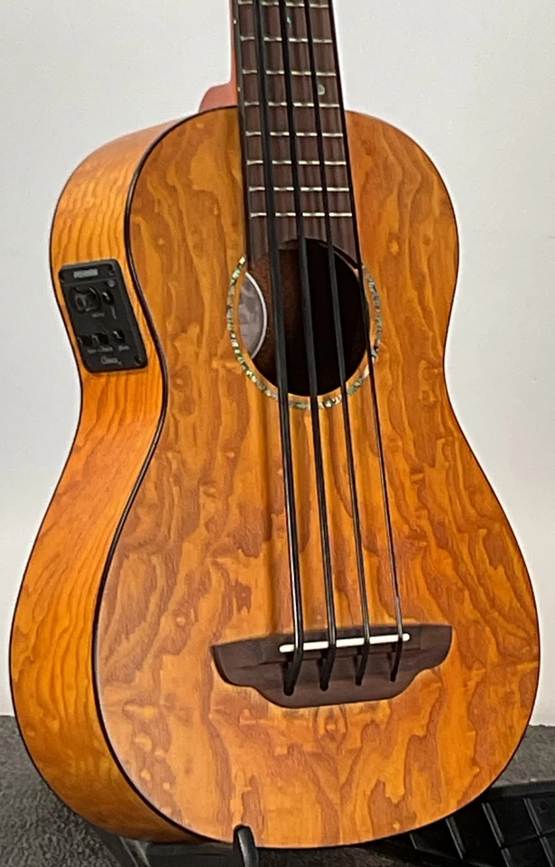 Luna Quilted Ash Ukulele Bari-Bass with Bag - Satin Natural - Broken Tuning Peg - Image 2 of 4