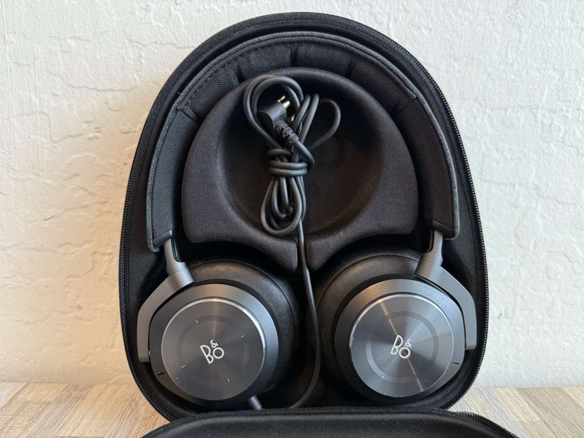 Bang & Olufsen American Airlines Flight Headphones 3 Prong Jack W