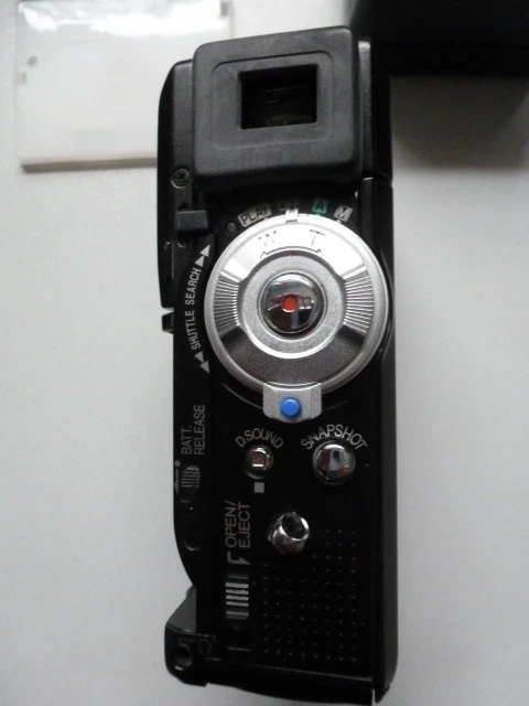 Digitale Video Camera - JVC Mini DV - GR-DVP9E - 1,33 MP - Bild 2 von 4