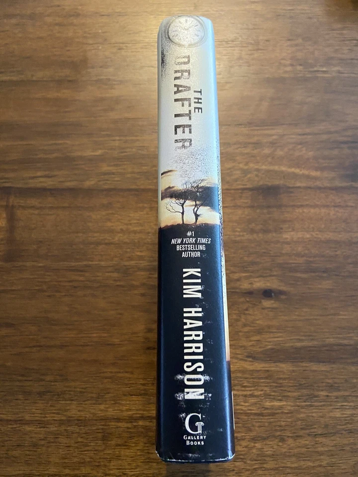 Подписанный The Drafter Ким Харрисон 1-е издание 1-е издание 2015 твердая обложка - Изображение 4 из 4