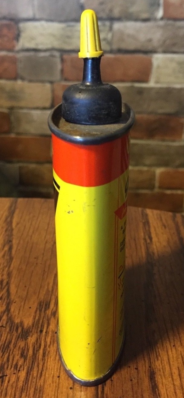 VINTAGE OUTERS 445 GUN OIL CAN TIN OUTERS LABORATORIES INC ONALASKA