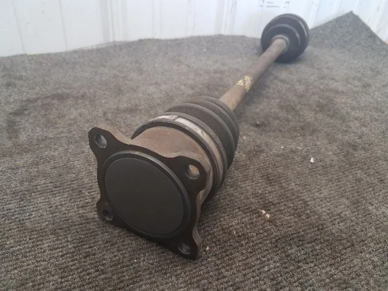 Eje trasero derecho Mazda Miata MX-5 1990-93 pasajero Foto 3 de 4