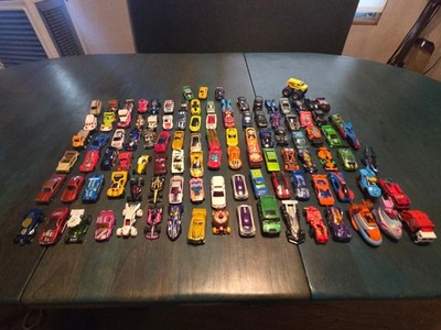 Huge Lot 100+ mostly Hot Wheels some vintage mostly modern, mixed condition