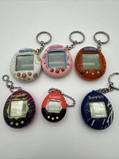Lot of 6 Tamagotchi Connection Bandai 2004  05 V Rare Designs not tested   