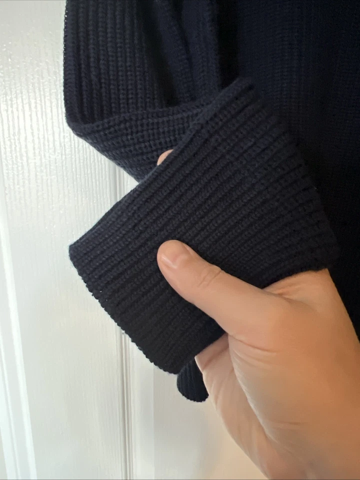 Suéter azul marino tejido por cable para mujer talla grande excelente Foto 3 de 4