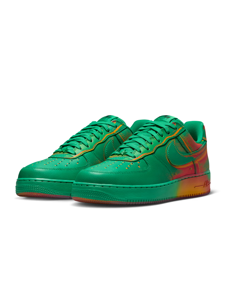 靴 Nike Air Force 1 Low '07 Stadium Green Air Force 1 Low Stadium Green and Laser Orange IB6834-300 | eBay