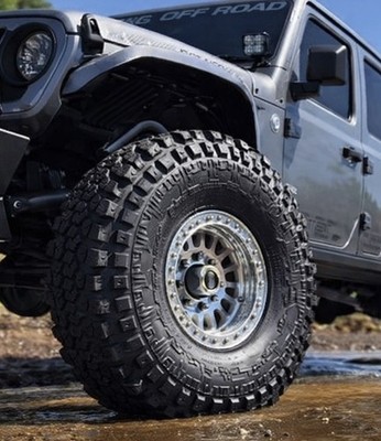Jeep Wheels KMC KM555 Attack 5x5 -10mm Silver Machined Rims 17'' IMS Wrangler (5)