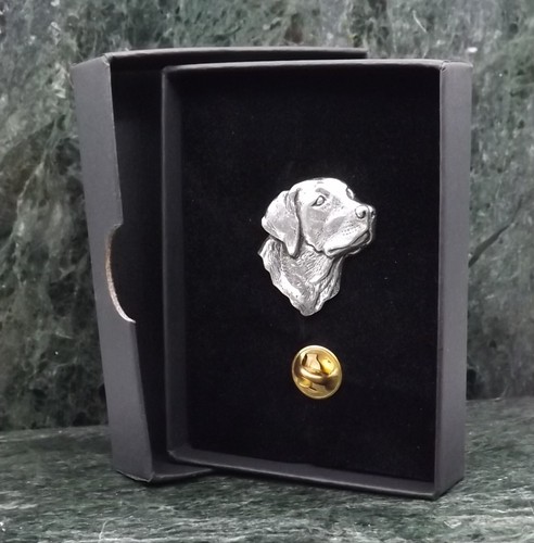 Labrador Retriever Dog Lapel Pin, English Pewter - Personalised option available - Picture 8 of 9