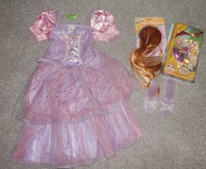 vestido fantasia rapunzel