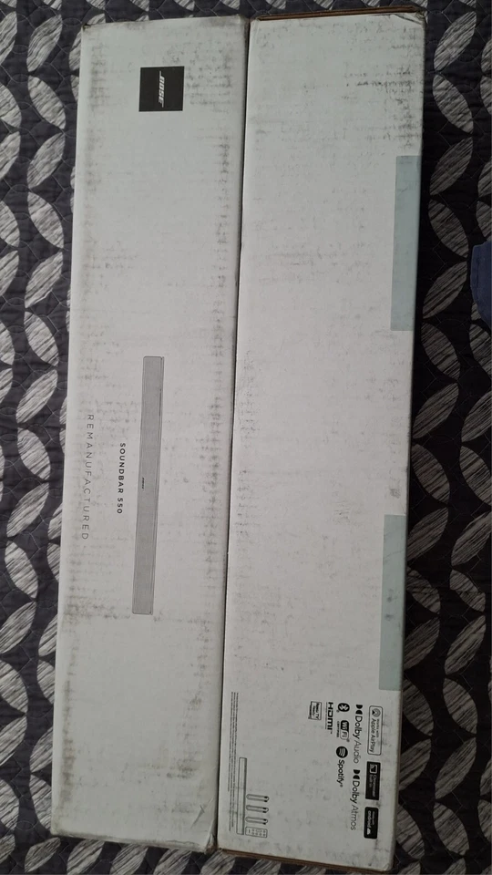 Barra de sonido inteligente Bose 550 con Dolby Atmos y WiFi™ Foto 2 de 4