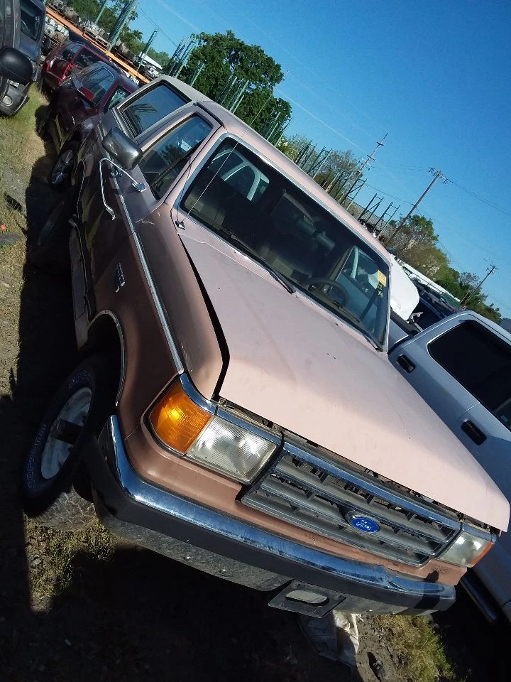 Б/у воздухоочиститель в сборе подходит: 1989 Ford Bronco класса A - Изображение 3 из 4