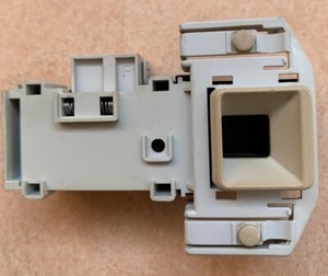 Türverriegelung  9000571061  für Waschmaschine Bosch