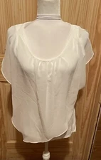 I.N. Studio White Beautiful Layered Blouse Top Size Medium ~ EUC