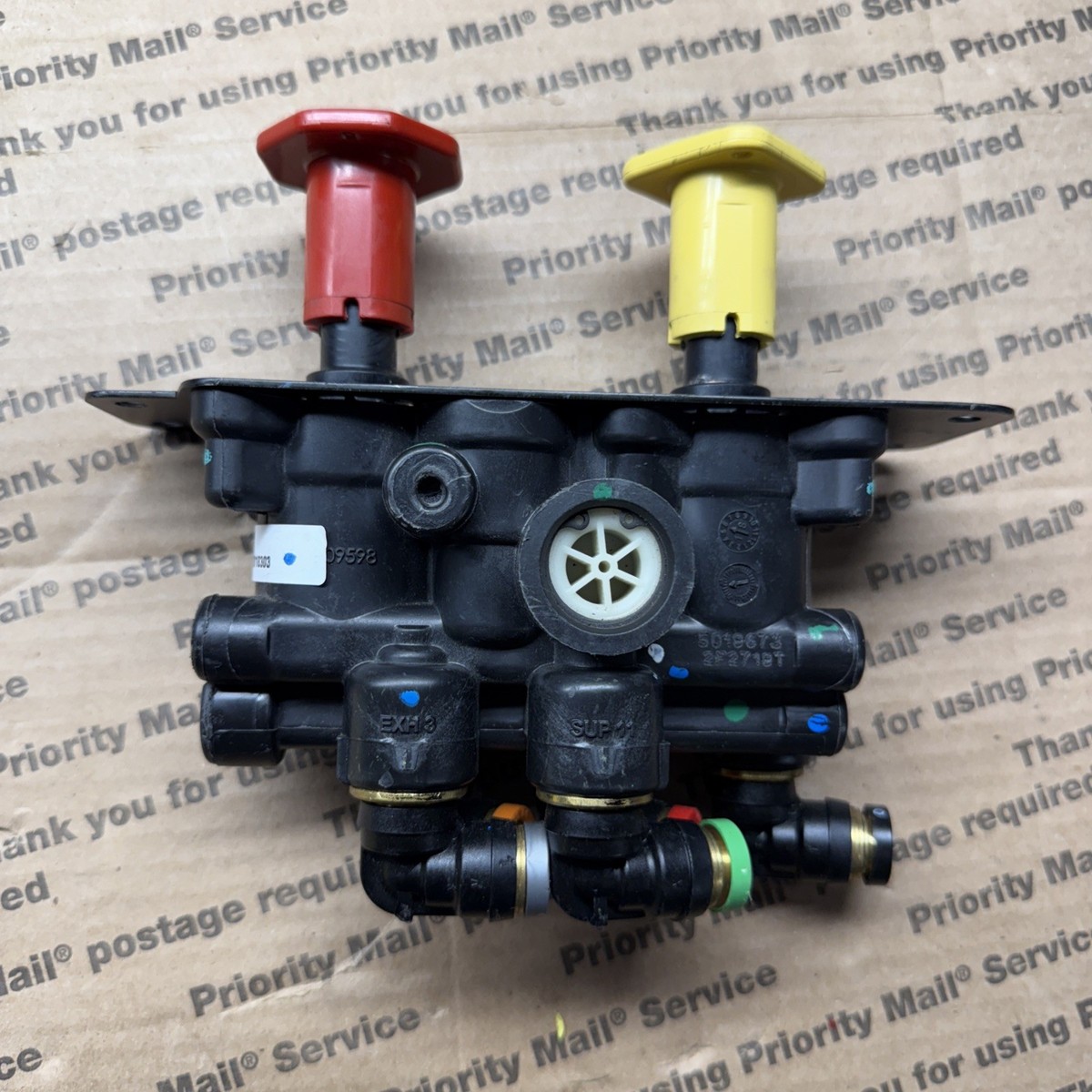 New Freightliner Cascadia Bendix Air Brake Valve 5018303 OEM | eBay