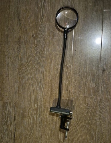 fly tying magnifying glass Carson with light
