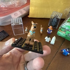 LEGO Scooby-Doo Minifigure Pilot Goggles Pattern Great Dane 75901